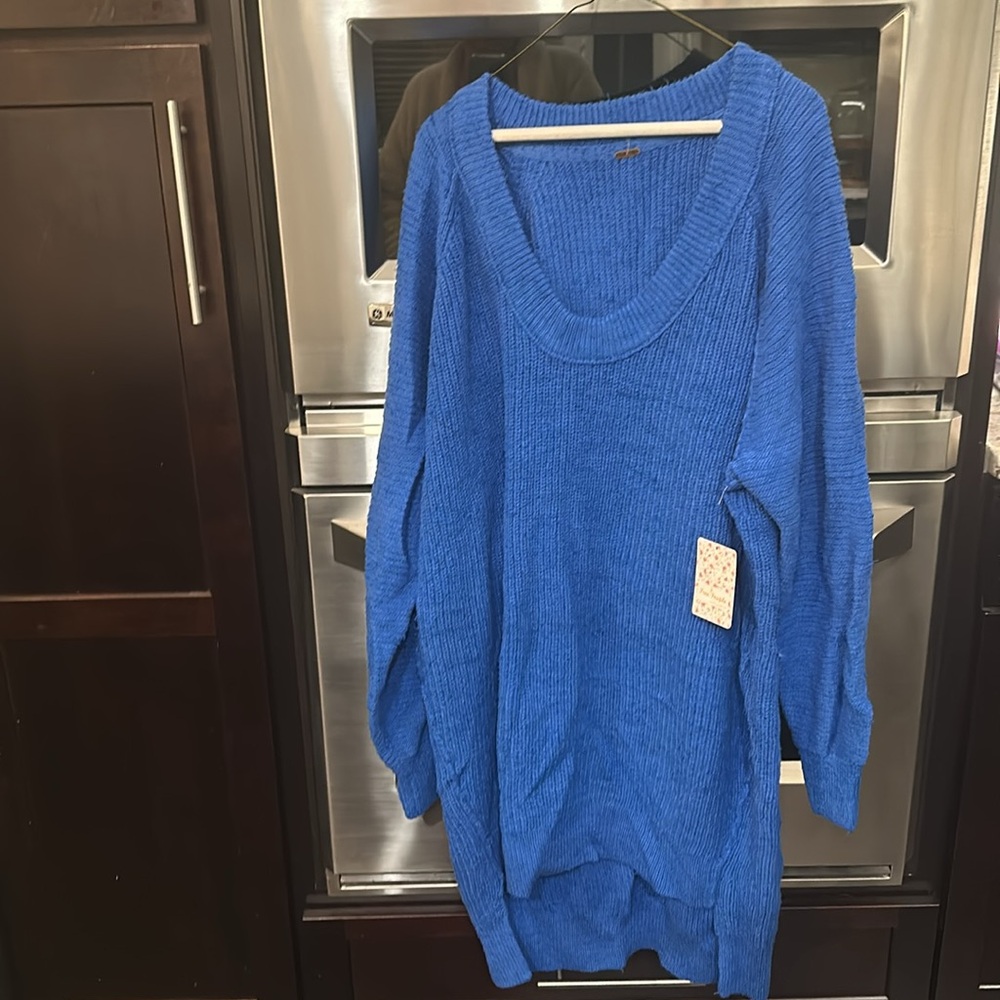 Women’s Free People Blue Sweater - Picture 7 of 8
